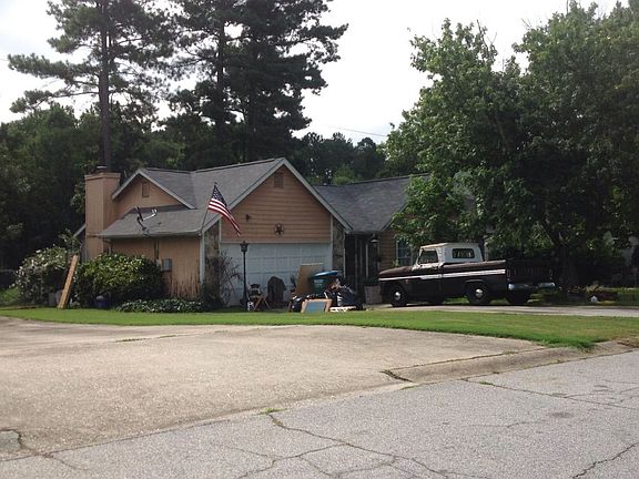 2nd image of 2775 Wildflower Ln