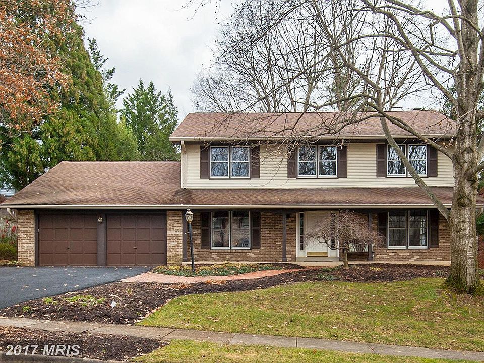 1st image of 2609 Oakton Glen Dr
