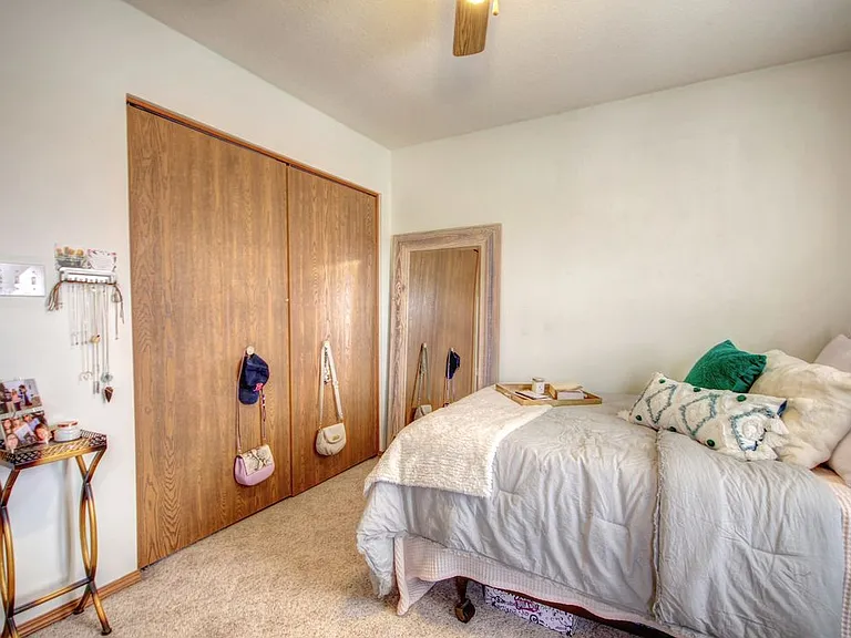 1203 Wesley Ave — Photo 15