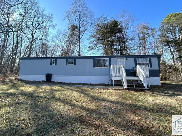 249 Dug Mountain Rd, Martinsville, VA 24112