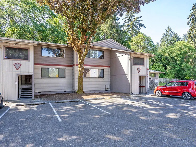 American Lake Townhomes — Photo 6