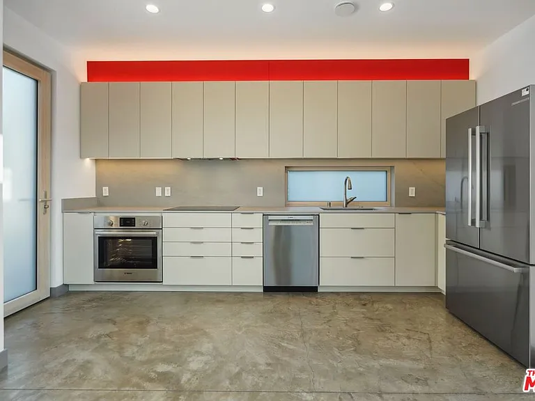 12529 Wagner St — Photo 8