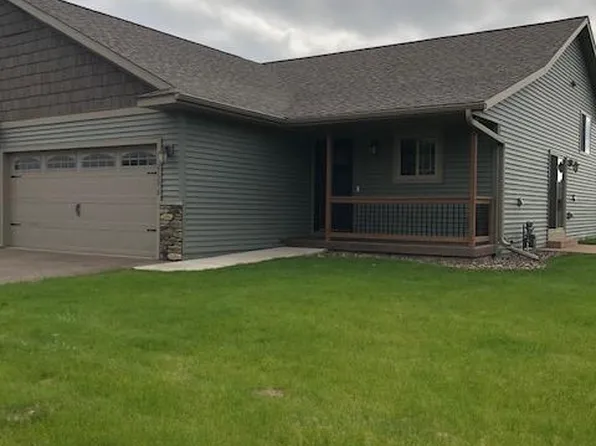 2529 Ridgewood St #B, Menomonie, WI 54751
