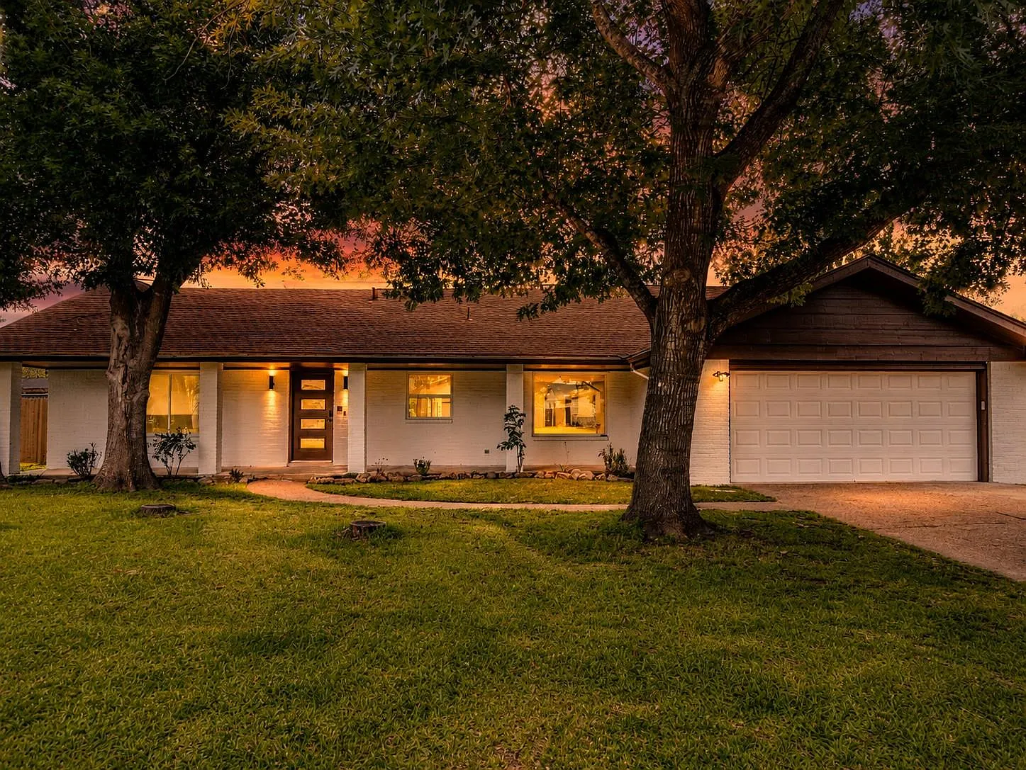 3 bed, 2.0 bath, 1838 sqft, $3,100 — Photo 4