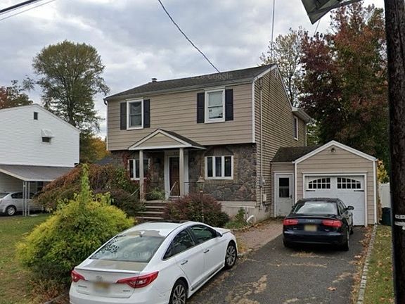 2nd image of 33 Park Dr
