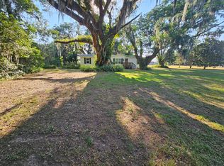 3005 Jerry Smith Rd, Dover, FL 33527
