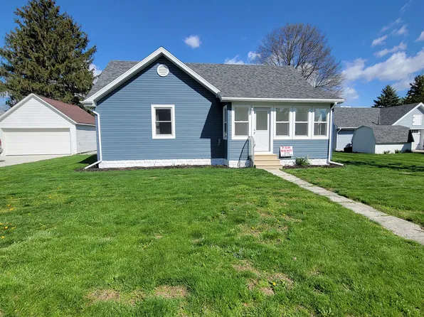 159 Smith St, Elmore, OH 43416