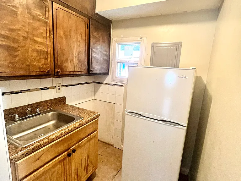 291 Terry Ct — Photo 6