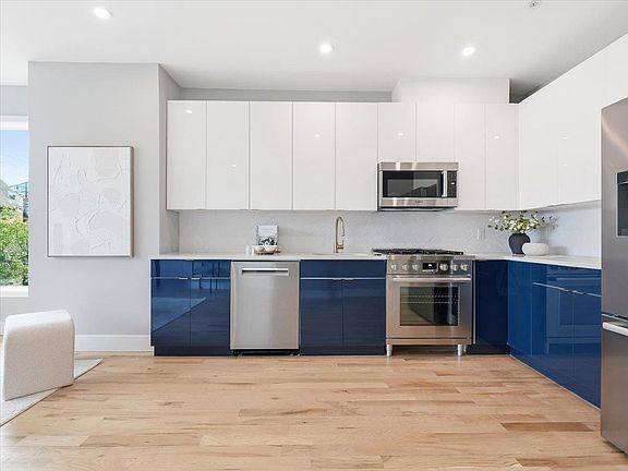 5th image of 437 Ogden Ave #2L