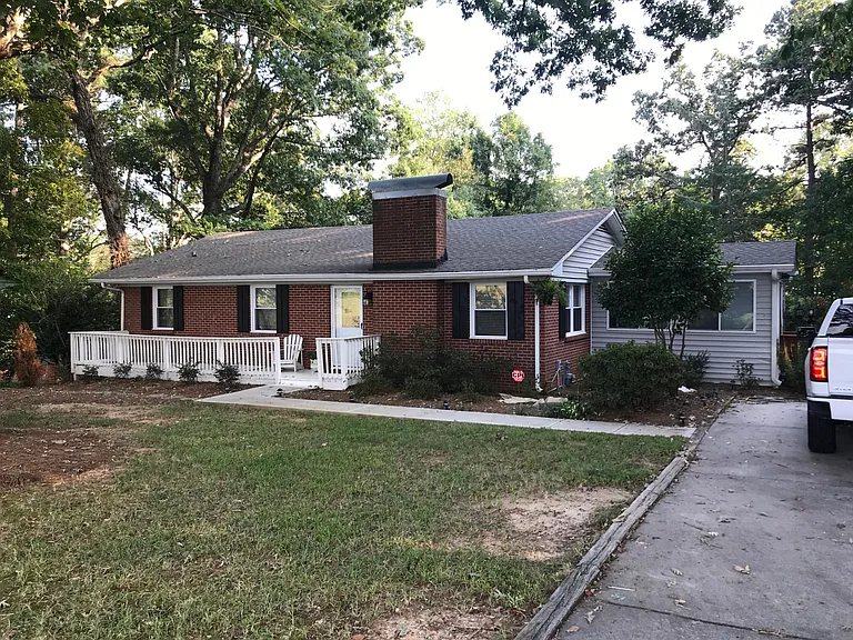 6105 Trinity Rd — Photo 1
