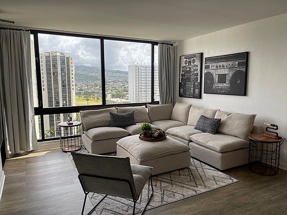 2nd image of 229 Paoakalani Ave #1905