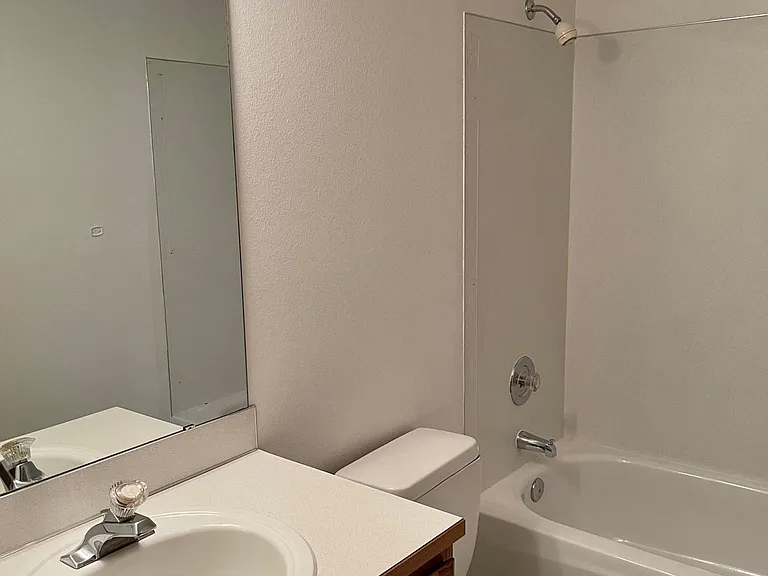 13503 Meadow Rd #A — Photo 15