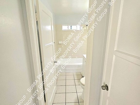 5th image of 2472 Cedar Ave APT 4