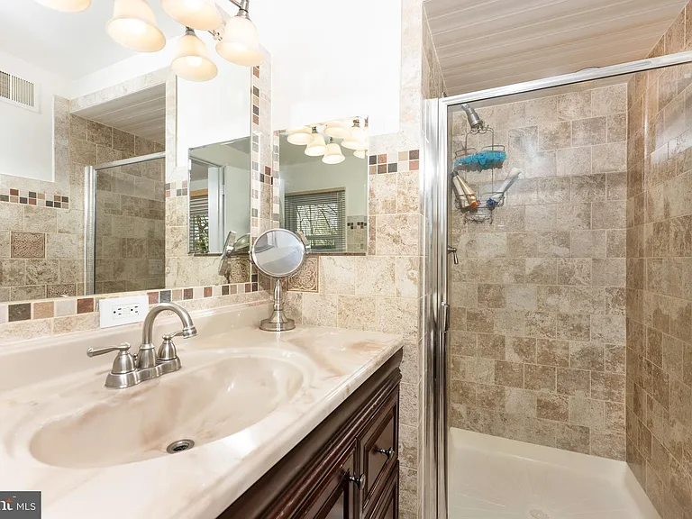 9129 Wandering Trail Dr — Photo 43