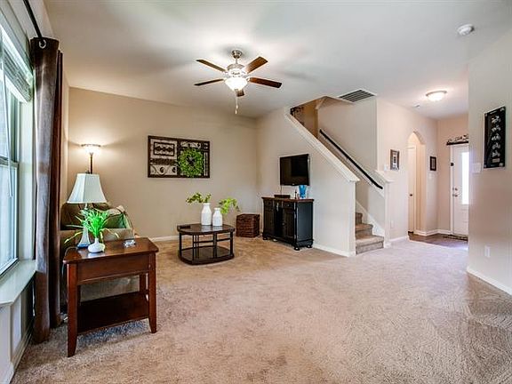 4th image of 1427 Park Trails Blvd