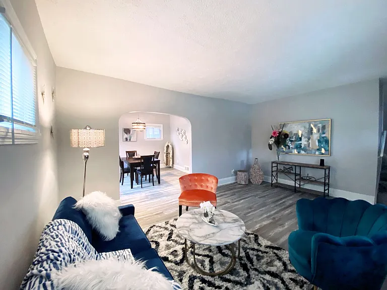 4656 Blythin Rd — Photo 3