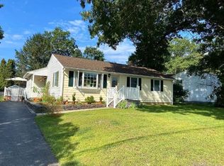 4 Judy Ln, Plainfield, CT 06374