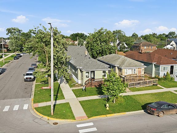 4th image of 4301 Homerlee Ave
