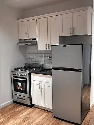 Rented by REAL New York | media 40