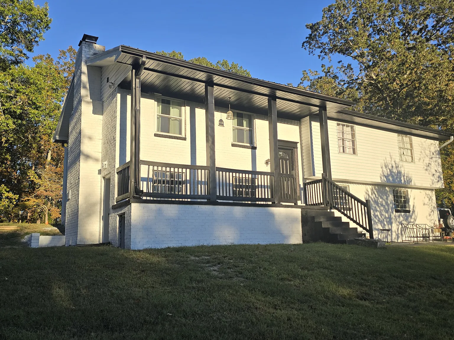 3 bed, 1200 sqft, $1,750 — Photo 2