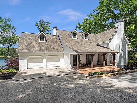 3rd image of 711 Eagles Mere Ct