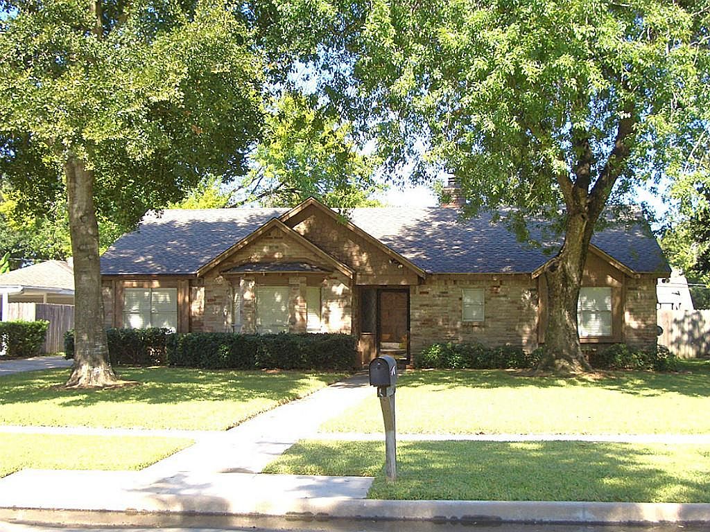 15902 Lakeview Dr, Jersey Village, TX 77040 Zillow