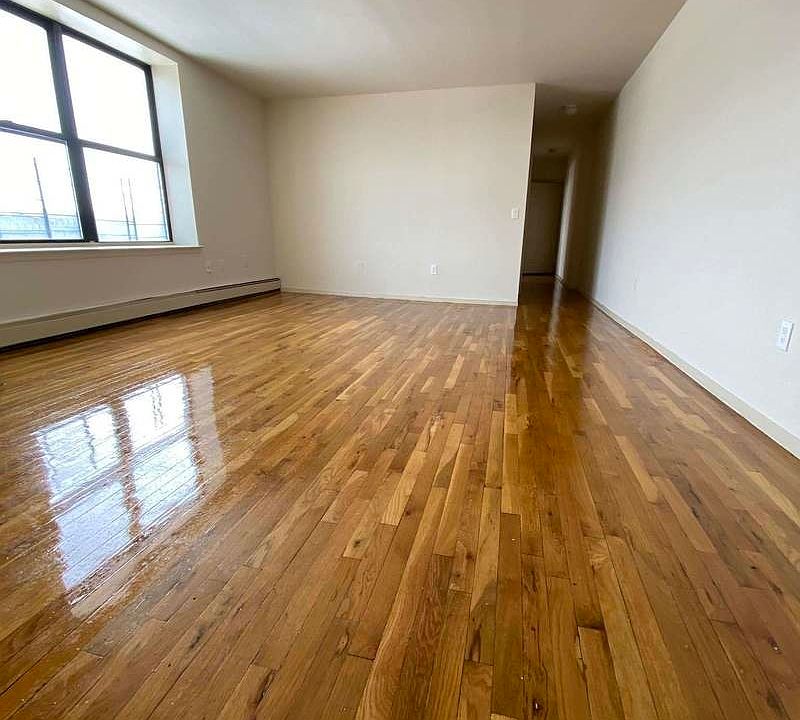 2nd image of 1368 Sheridan Ave APT 2C