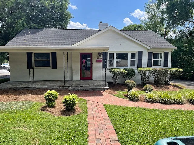 3900 Miriam Dr — Photo 1