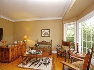 2771 Freeland Cir, Naperville, IL 60564