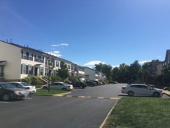 4th image of 288 Oxford Oak Dr