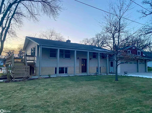 1800 W 5th Ave N, Clear Lake, IA 50428