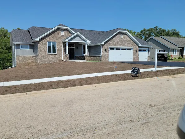 6186 Hathaway Trl, Roscoe, IL 61073