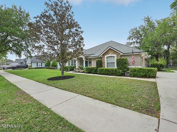 3rd image of 112 OAKWOOD PLANTATION Drive