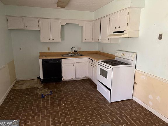 4th image of 1765 Highpoint Rd