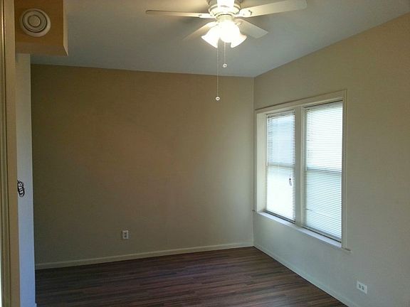 5th image of 10212 S King Dr