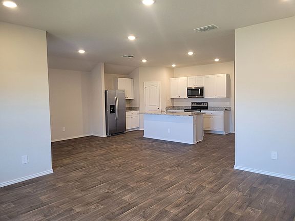 2nd image of 845 Gerardia Ct