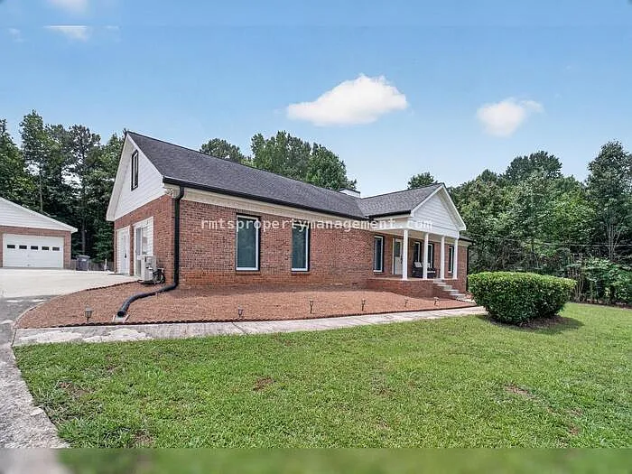 1799 Jimmy Dodd Rd — Photo 5
