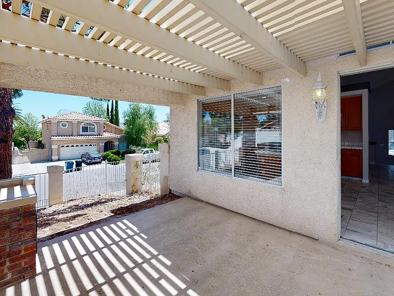 2570 Quail Wood Ct — Photo 38