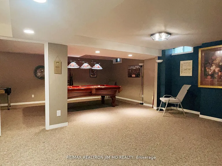 60 Silverbirch Pl — Photo 22