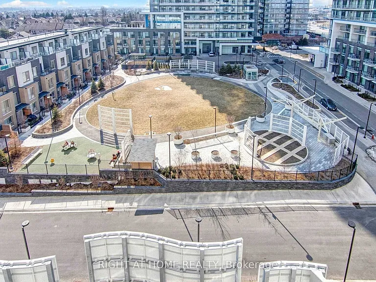 2520 Eglinton Ave W #510 — Photo 2