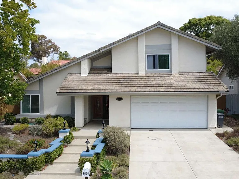 2604 Jacaranda Ave — Photo 1