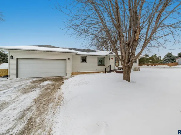 101 E Dogwood St, Brandon, SD 57005