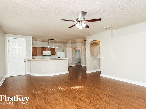 5th image of 946 Riviera Point Dr