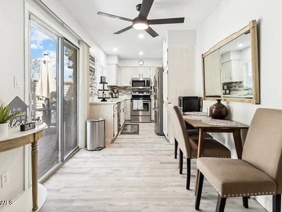 5th image of 1011 W Malibu Dr