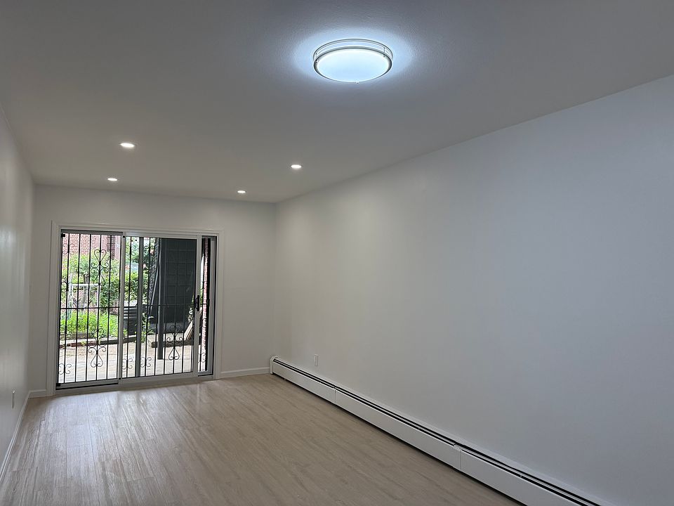 1st image of 135-33 Coolidge Ave Floor 1