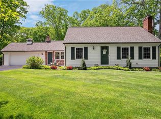 15 Gilbert Ct, Cumberland, RI 02864