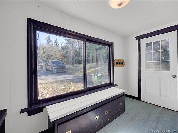 5th image of 60 Wallace Rd