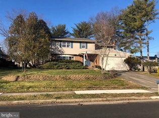 1136 Willowdale Dr, Cherry Hill, NJ 08003