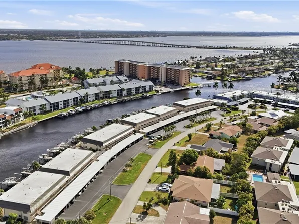 4229 SE 19th Pl APT 2B, Cape Coral, FL 33904