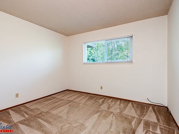 5th image of 3555 Lehigh Dr APT 4